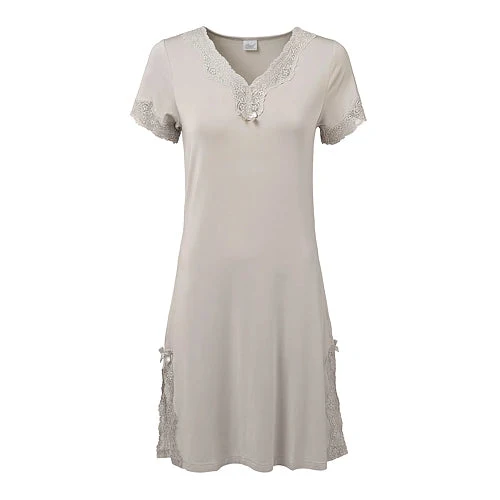 Pearl Design Stockholm Elegance S/S V-Neck Night Dress Beachstone
