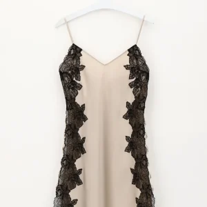 Luna di Seta Lace seduction petticoat Champange