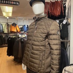 FQ1924 – Jacka
